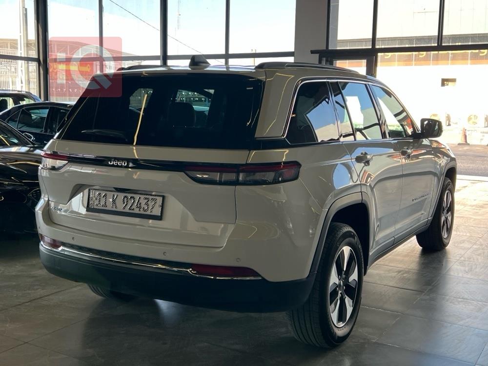 جيب جراند شيروكي